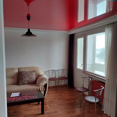 Apartment On Pribuzhskaya 2 Khmel'nyts'kyy Luaran gambar